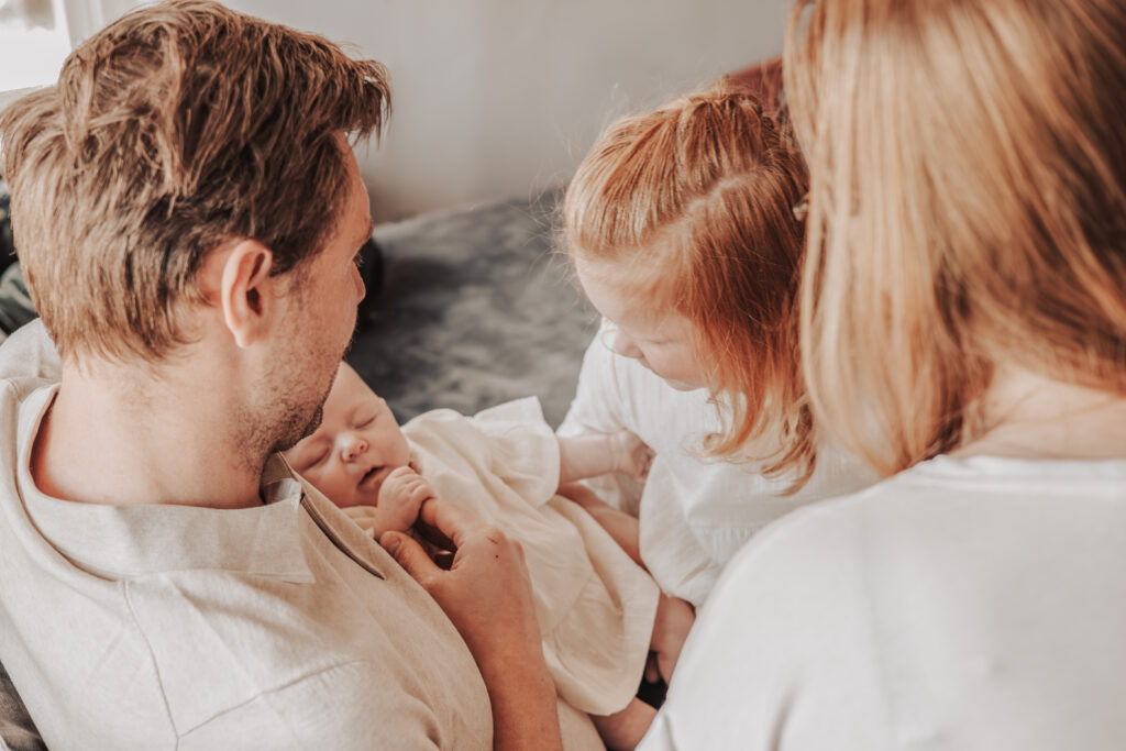 Newborn lifestyle shoot - Hasselt - Zwolle - Genemuiden - Zwartsluits - Overijssel